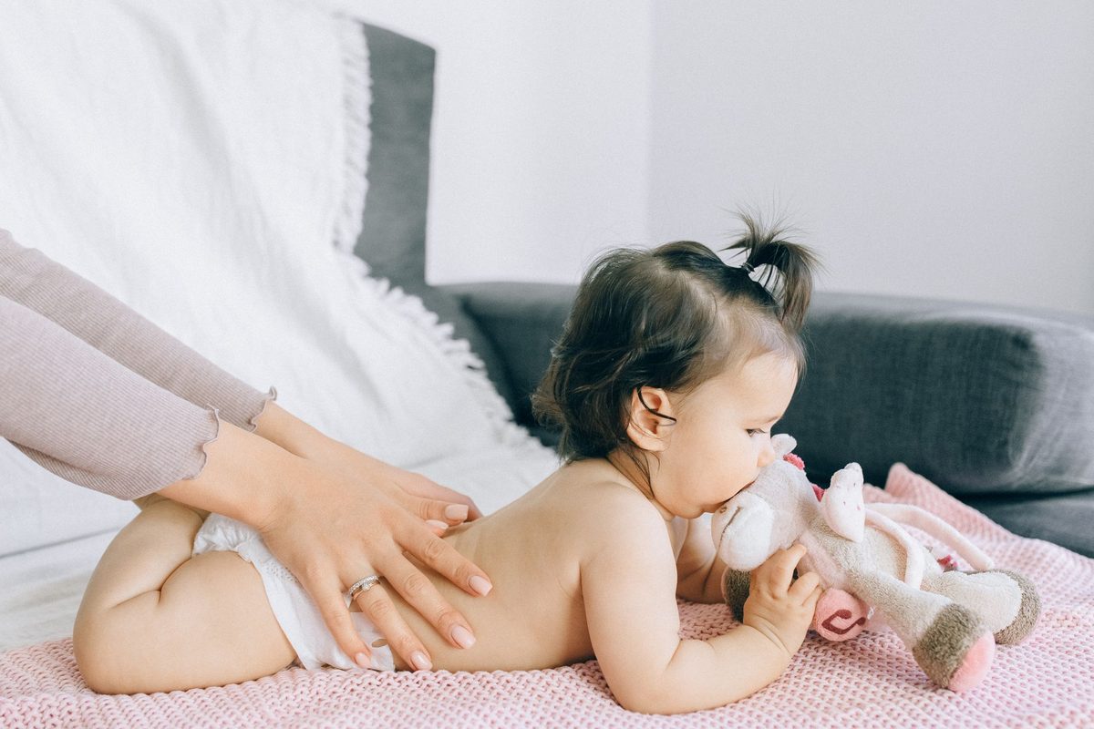 Cólico del lactante: qué se sabe, qué funciona y qué no, patología de bebés y niños pequeños que tratamos en la clínica