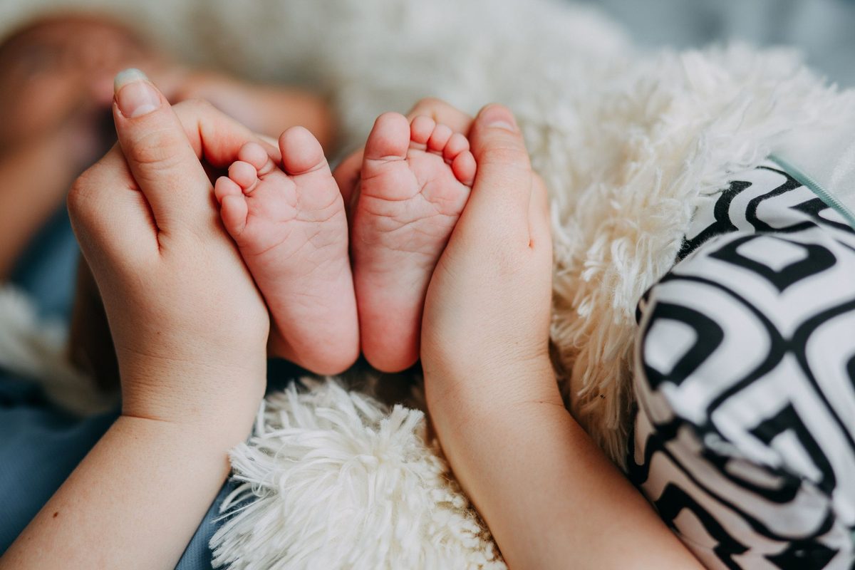 Displasia de cadera en bebés (luxación congénita): el arnés, los plazos y qué viene después, patología de bebés y niños pequeños que tratamos en la clínica
