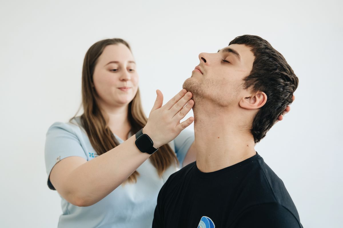 Hernia discal cervical, patología de cuello y cervicales que tratamos en la clínica