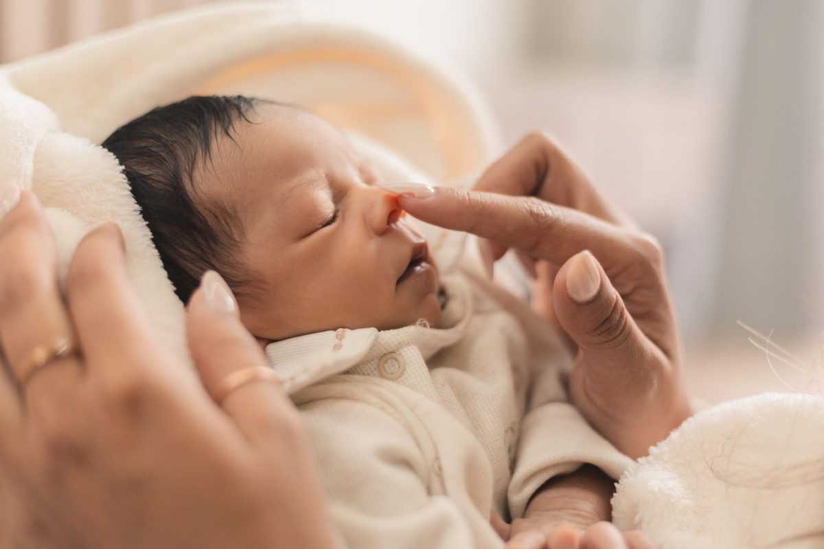 Tos y mocos en el bebé: por qué tiene tantos, qué es normal y cuándo consultar, patología de bebés y niños pequeños que tratamos en la clínica